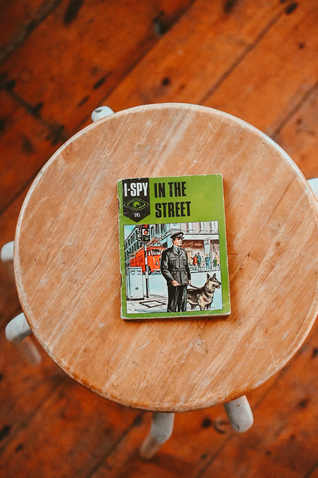 vintage detective book cover